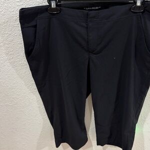 NWOT Womens Columbia size 14 capri black
